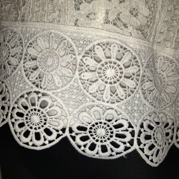 Charlotte Russe Y2K White Crop Top Lace Halter Strappy Boho Festival Hippie - Picture 5 of 16